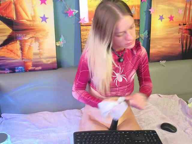 BrILLianteBarb webcam