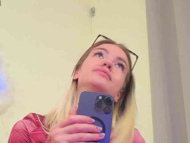 BrILLianteBarb webcam