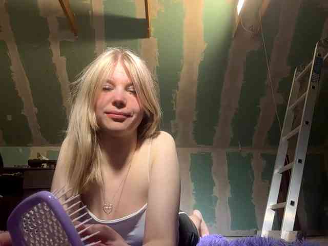 YasmineDrakulic webcam