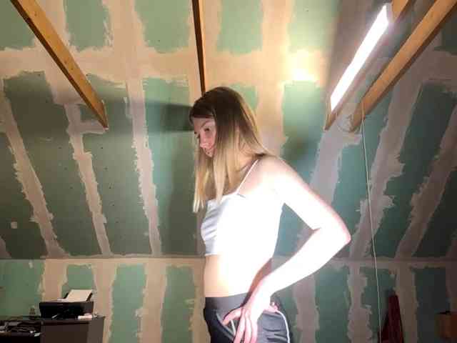 YasmineDrakulic webcam