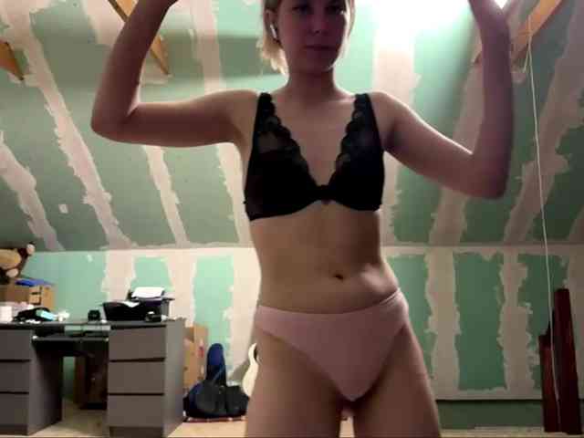 YasmineDrakulic webcam