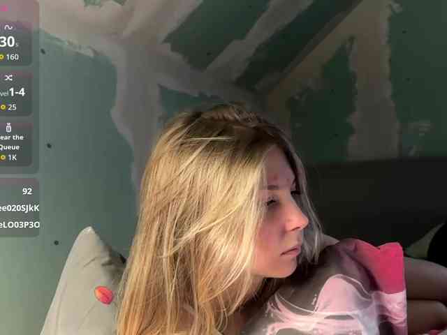 YasmineDrakulic webcam