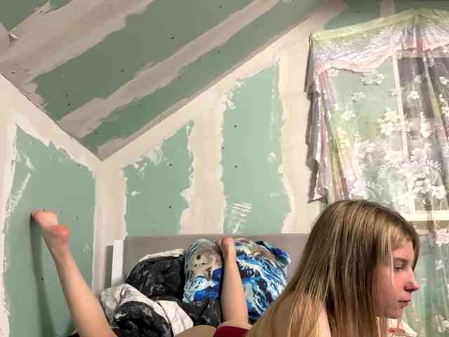 YasmineDrakulic webcam
