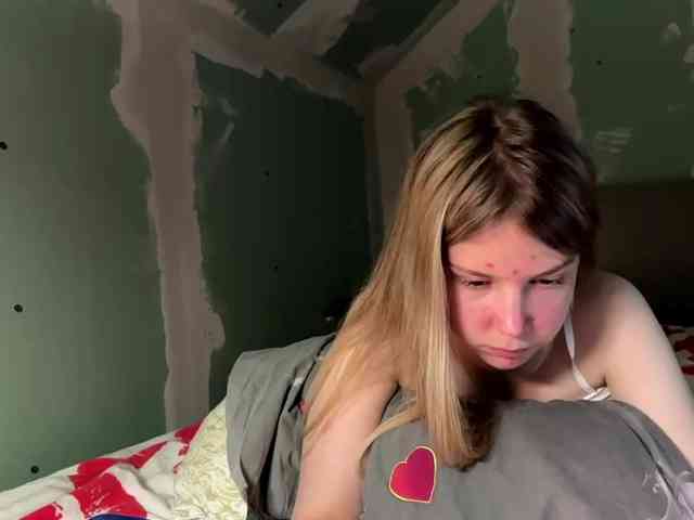 YasmineDrakulic webcam