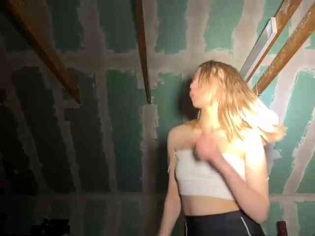 YasmineDrakulic webcam