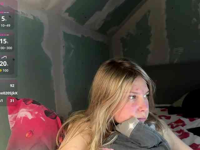 YasmineDrakulic webcam