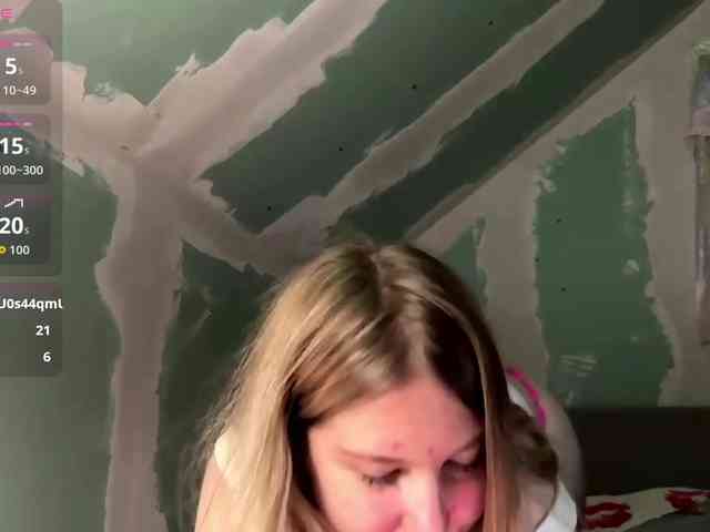 YasmineDrakulic webcam