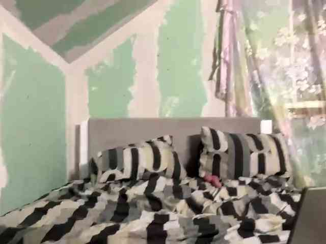 YasmineDrakulic webcam