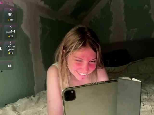 YasmineDrakulic webcam