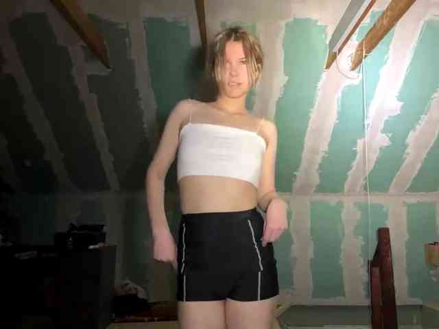YasmineDrakulic webcam