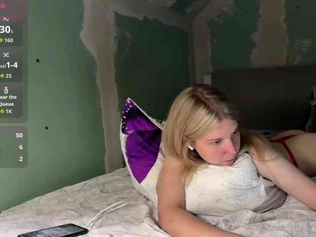 YasmineDrakulic webcam