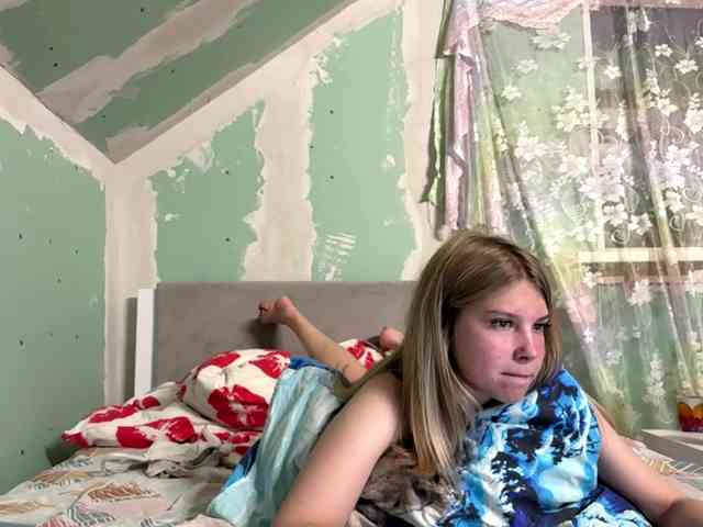 YasmineDrakulic webcam