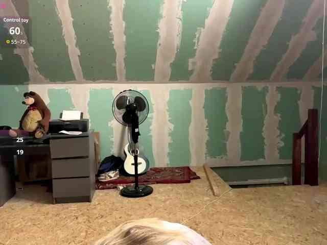 YasmineDrakulic webcam