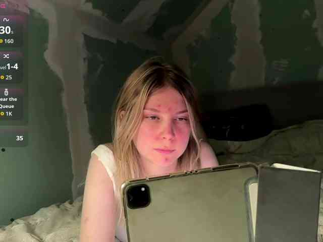 YasmineDrakulic webcam