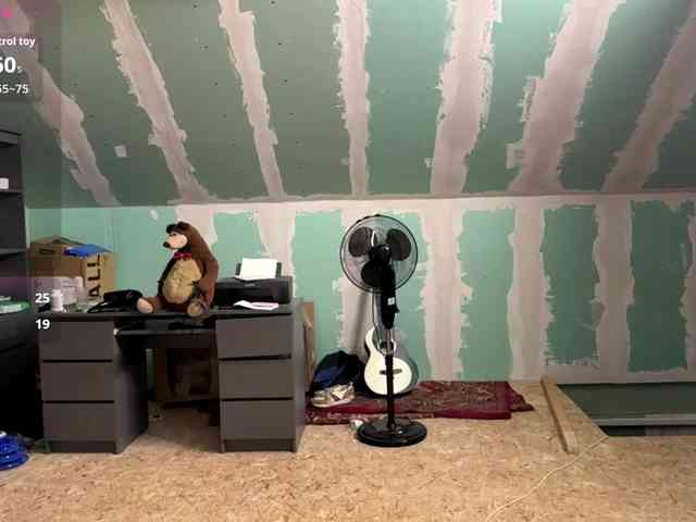 YasmineDrakulic webcam