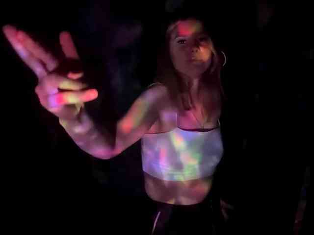 YasmineDrakulic webcam