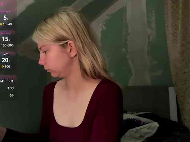 YasmineDrakulic webcam