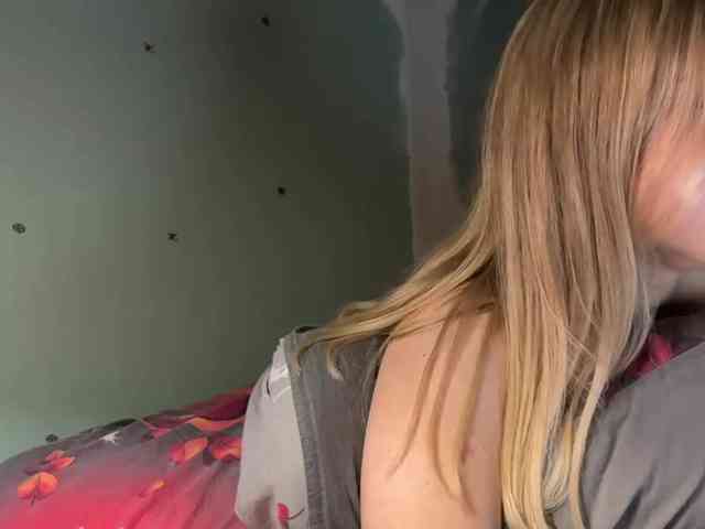 YasmineDrakulic webcam
