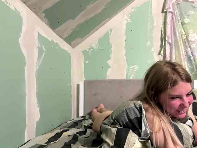 YasmineDrakulic webcam