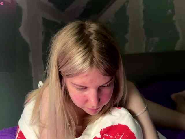 YasmineDrakulic webcam