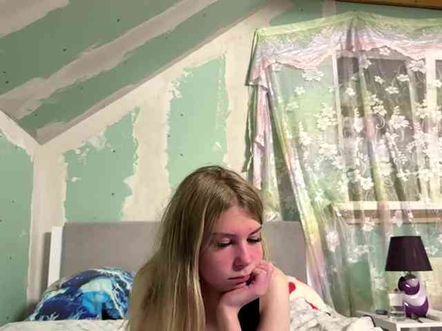 YasmineDrakulic webcam