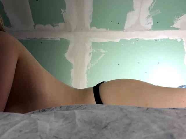 YasmineDrakulic webcam