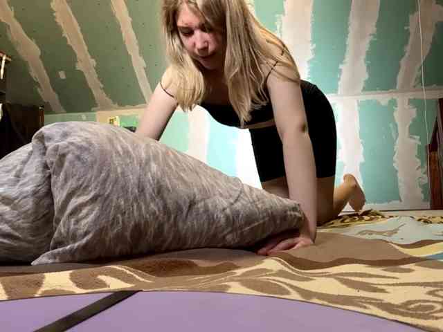 YasmineDrakulic webcam