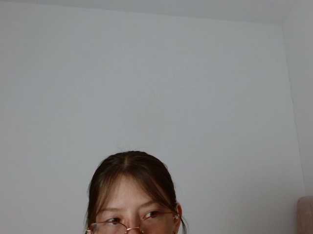 Tiiana live cam on BongaCams