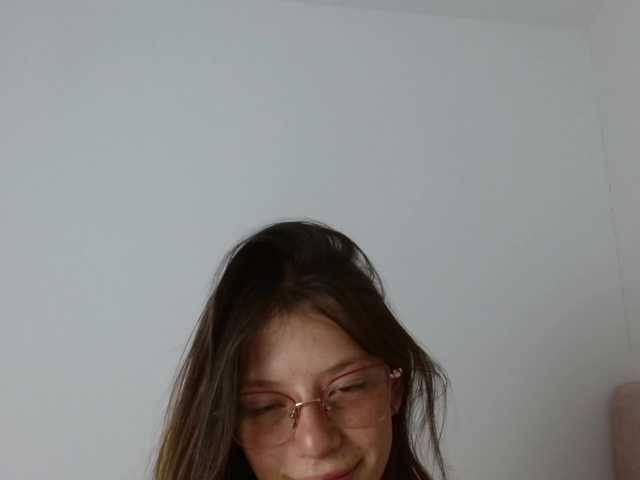 Tiiana live cam on BongaCams