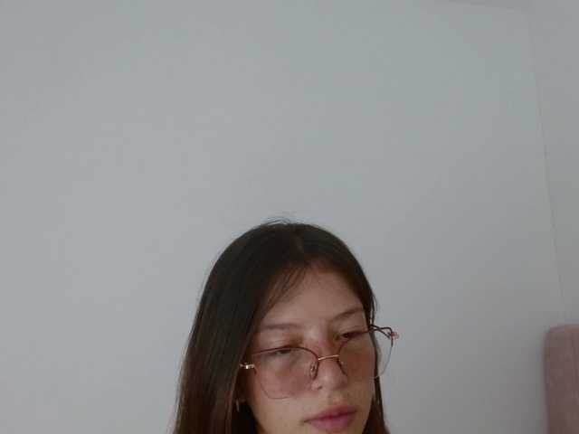 Tiiana live cam on BongaCams
