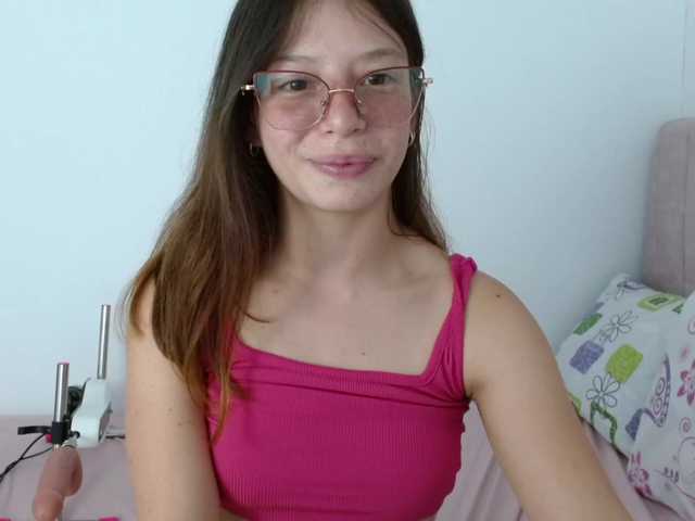 Tiiana live webcam show
