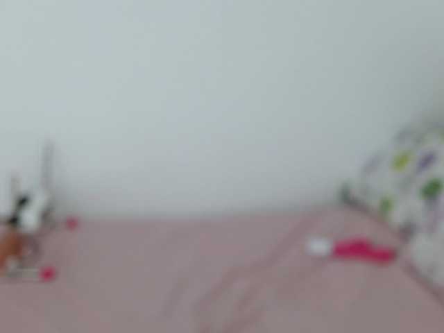 Tiiana live cam on BongaCams