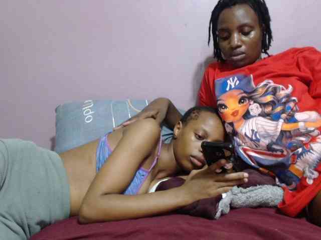 sexypies1 webcam