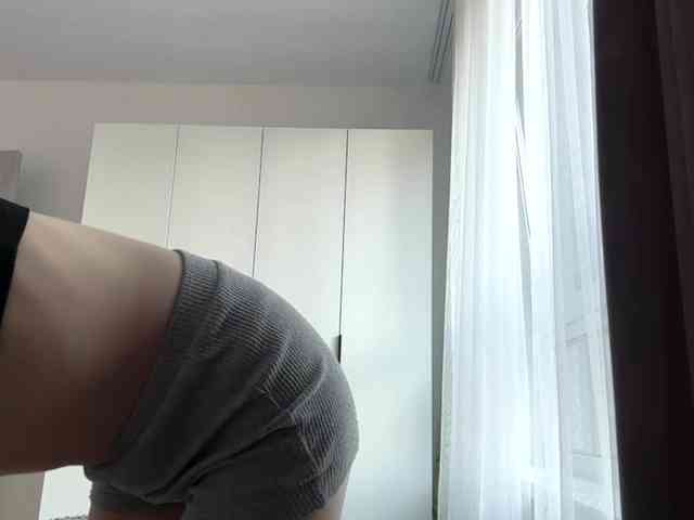 RuthieMilburn webcam