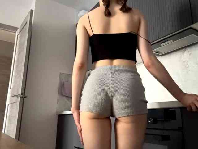 RuthieMilburn webcam