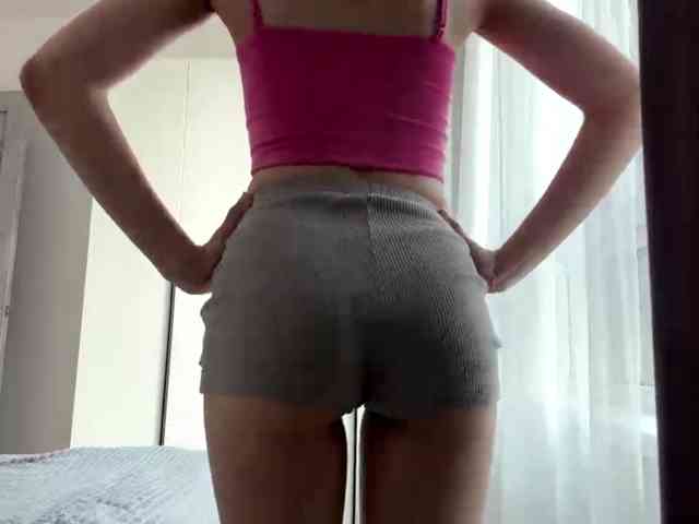 RuthieMilburn webcam