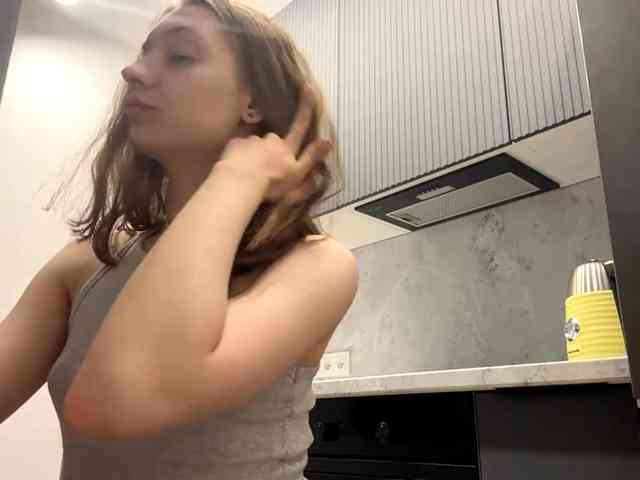 RuthieMilburn webcam