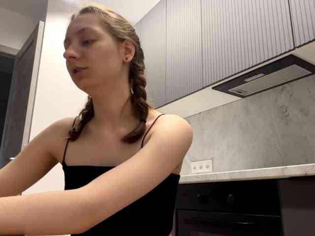 RuthieMilburn webcam