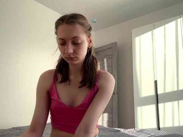 RuthieMilburn webcam