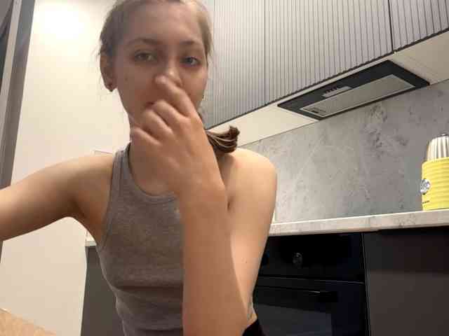 RuthieMilburn webcam