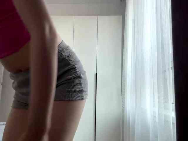 RuthieMilburn webcam