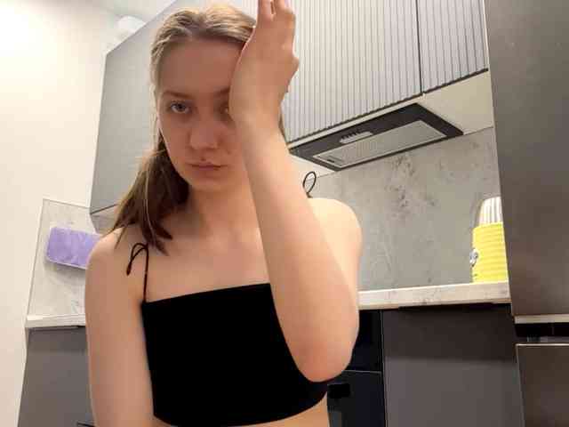 RuthieMilburn webcam