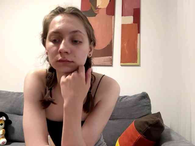 RuthieMilburn webcam