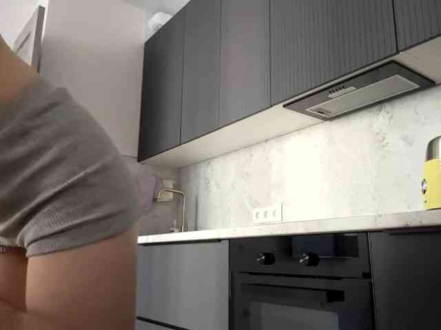 RuthieMilburn webcam