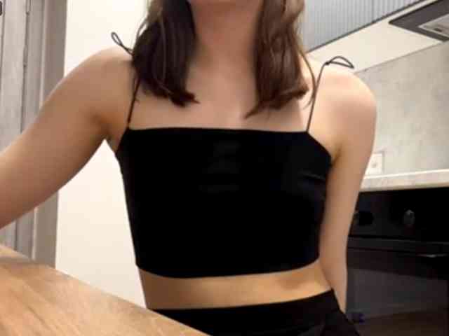 RuthieMilburn webcam