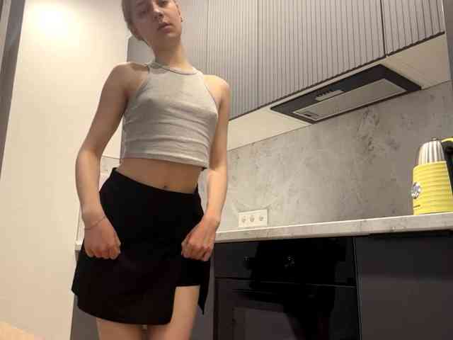 RuthieMilburn webcam