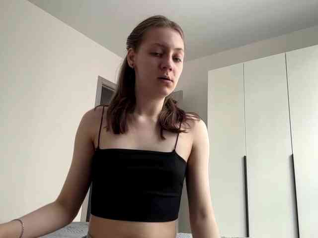 RuthieMilburn webcam