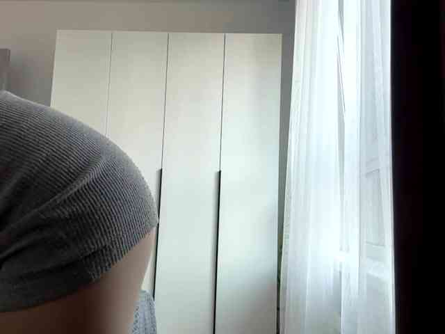 RuthieMilburn webcam