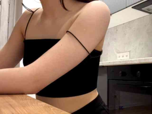 RuthieMilburn webcam