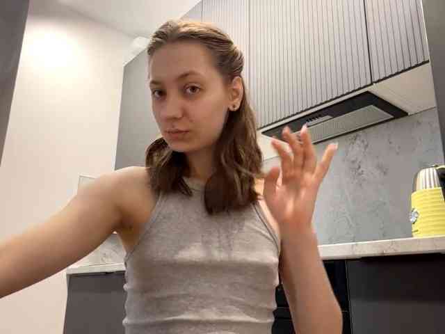 RuthieMilburn webcam